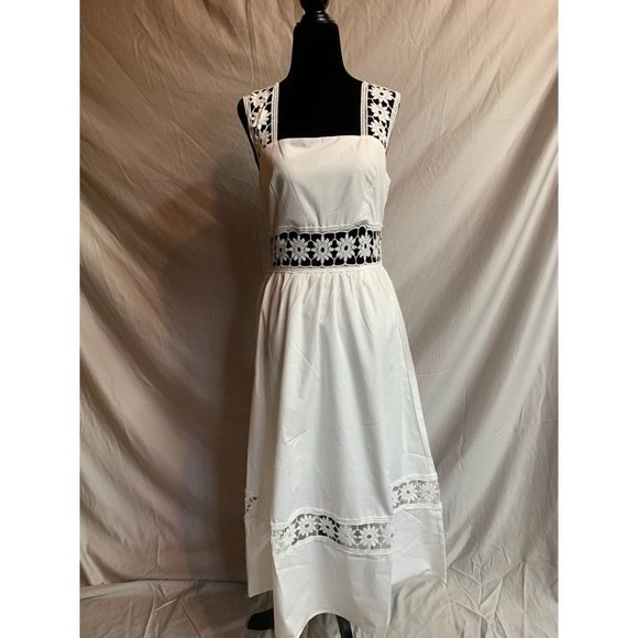 Eyelet Embroidery Dress White - Picture 4 of 5